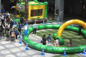 キッズワールド